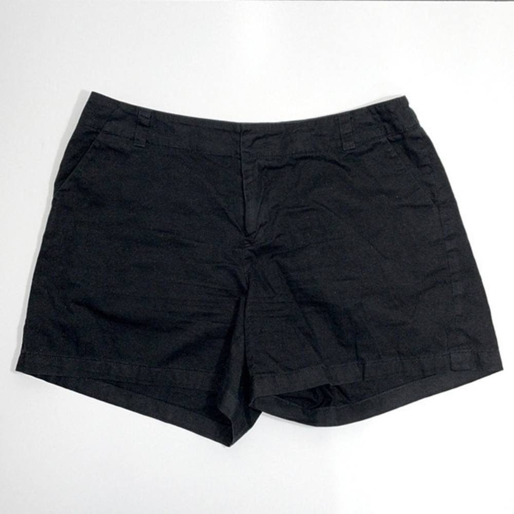 Banana Republic Flat front‎ Black Chino shorts.  Size 4.  100% cotton. EUC